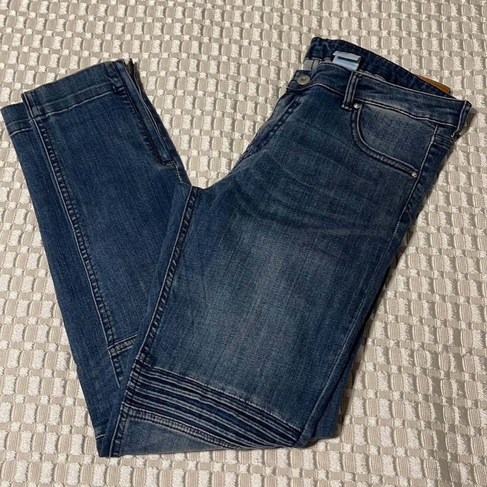 H&M jeans low waist ankle size 33